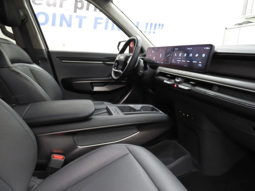 Kia EV9 7местен * Land* AWD* Meridian* V2L* 360* Диг.оглед, снимка 4 - Автомобили и джипове - 54479125