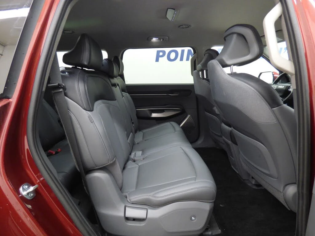 Kia EV9 7местен * Land* AWD* Meridian* V2L* 360* Диг.оглед, снимка 10 - Автомобили и джипове - 54479125