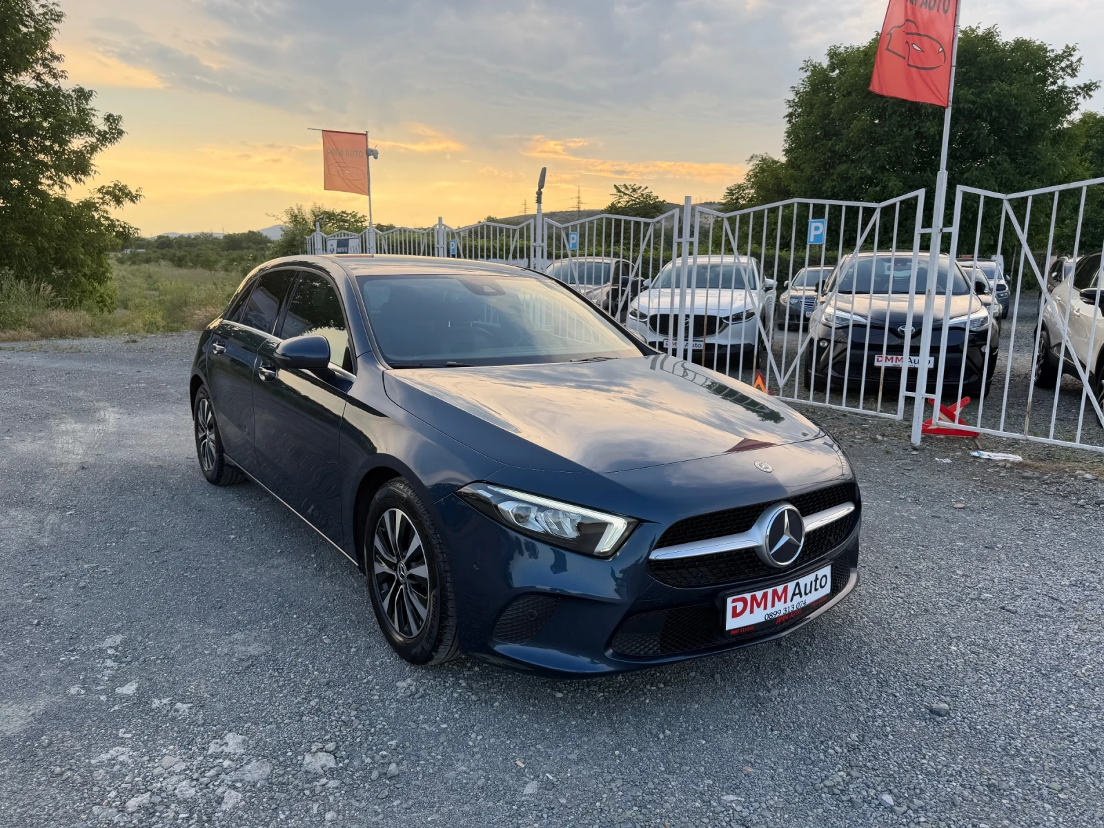 Mercedes-Benz A 180 LUXURY / АВТОМАТИК / БЕНЗИН / ЕВРО6 / ДИСТРОНИК , снимка 3 - Автомобили и джипове - 54804191
