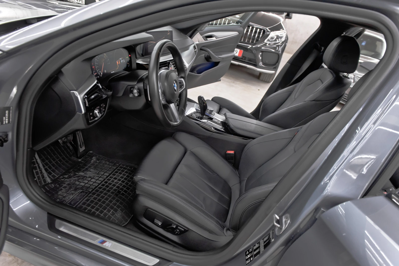 BMW 530 XD* 2019* M-Sport* HeadUp* , снимка 10 - Автомобили и джипове - 55057001