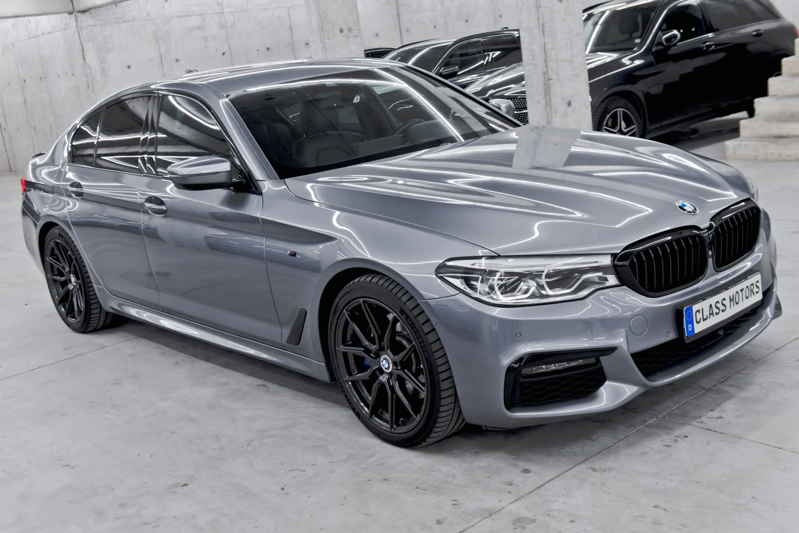 BMW 530 XD* 2019* M-Sport* HeadUp* , снимка 3 - Автомобили и джипове - 55057001