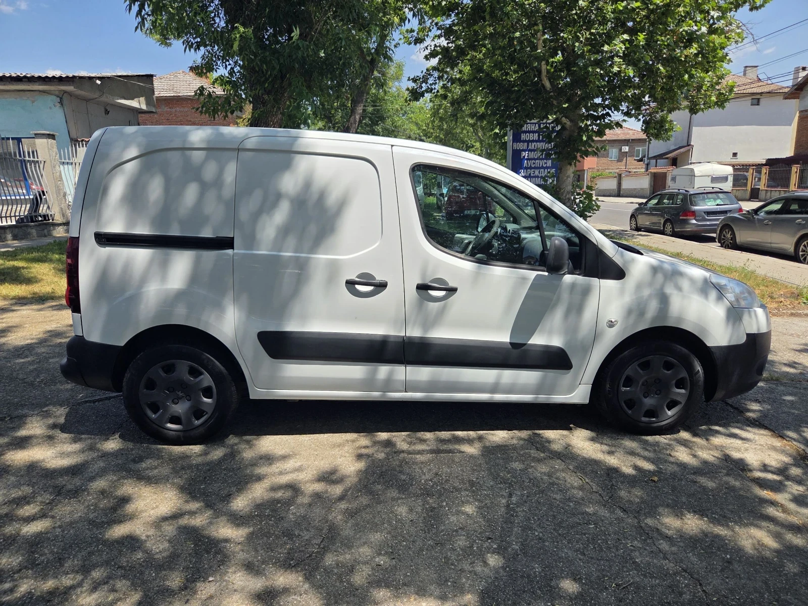Peugeot Partner, снимка 4 - Автомобили и джипове - 55125677