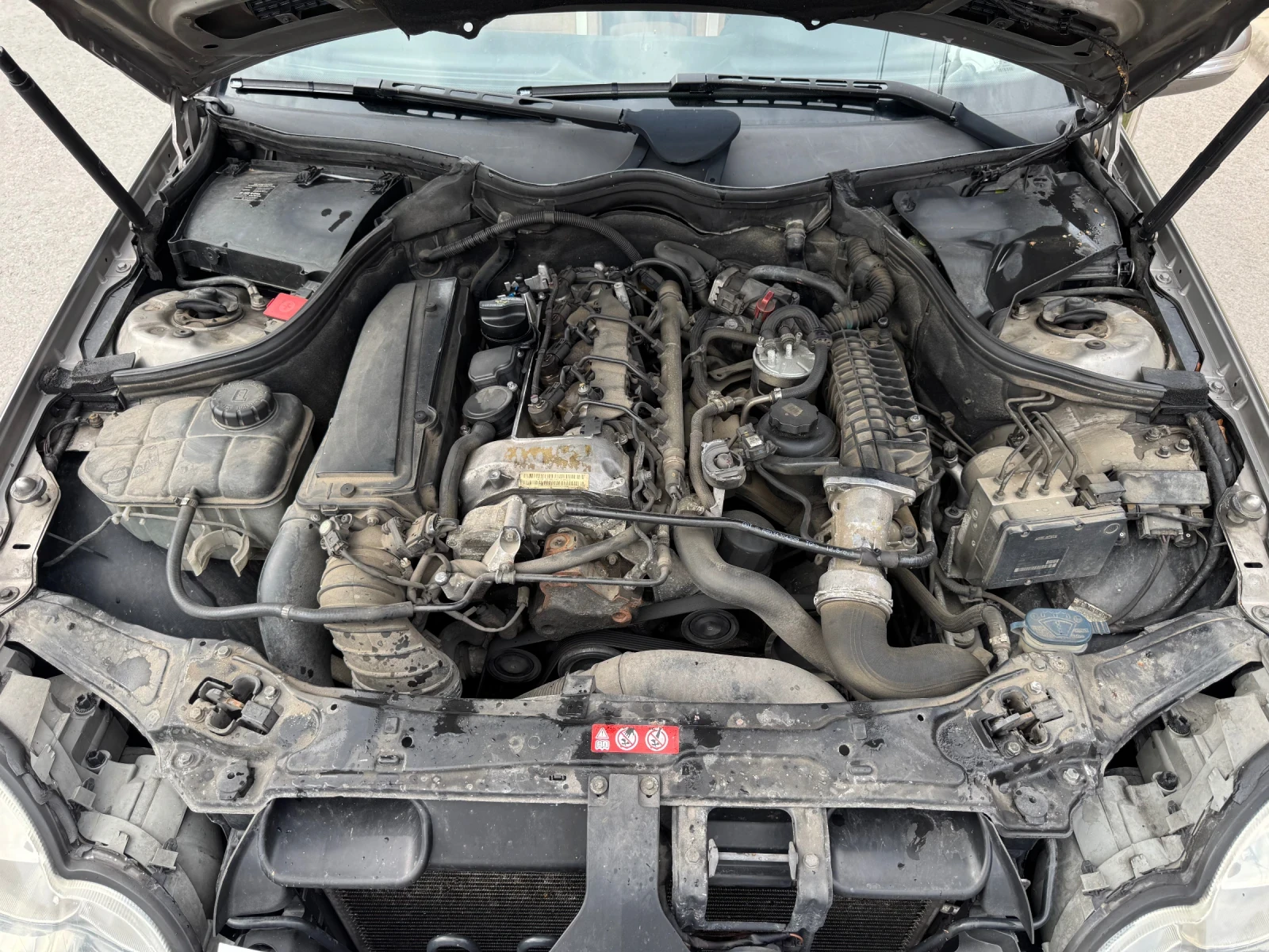Mercedes-Benz C 220 W203, снимка 11 - Автомобили и джипове - 55250292