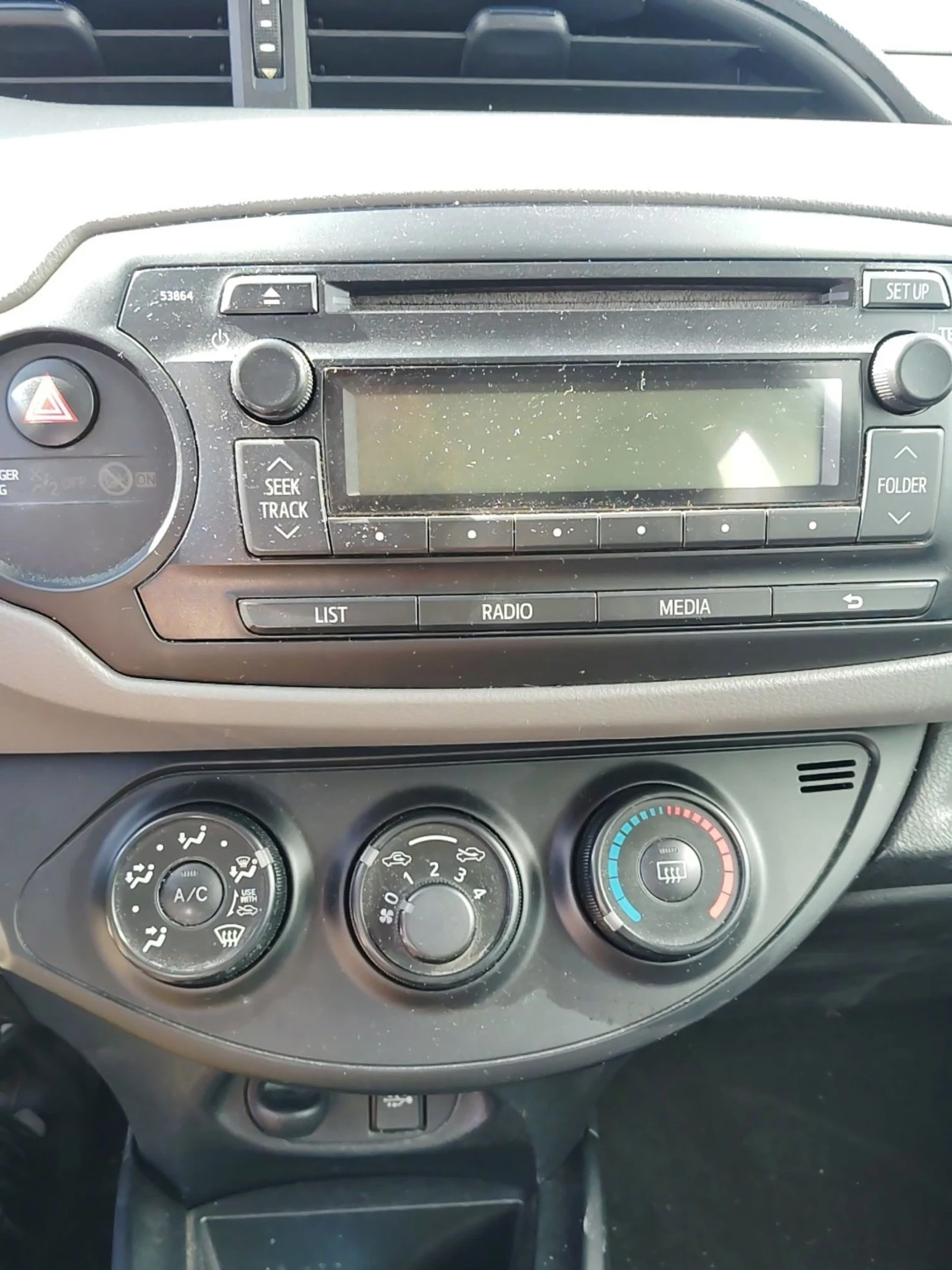 Toyota Yaris, снимка 9 - Автомобили и джипове - 55387170