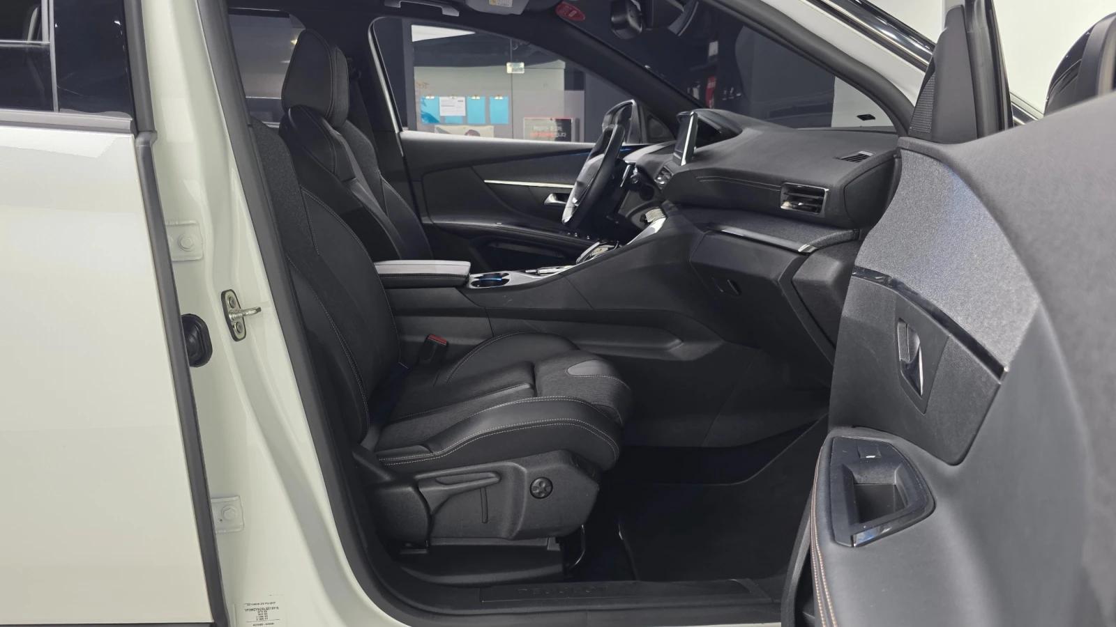 Peugeot 5008 1.5 BlueHdi | GT Line | Памет , снимка 7 - Автомобили и джипове - 55492441
