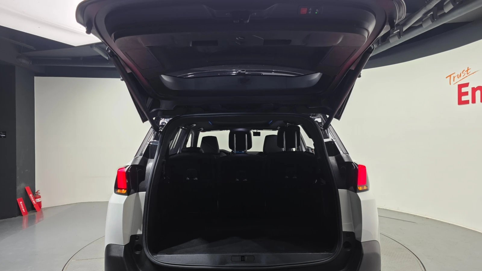 Peugeot 5008 1.5 BlueHdi | GT Line | Памет , снимка 12 - Автомобили и джипове - 55492441