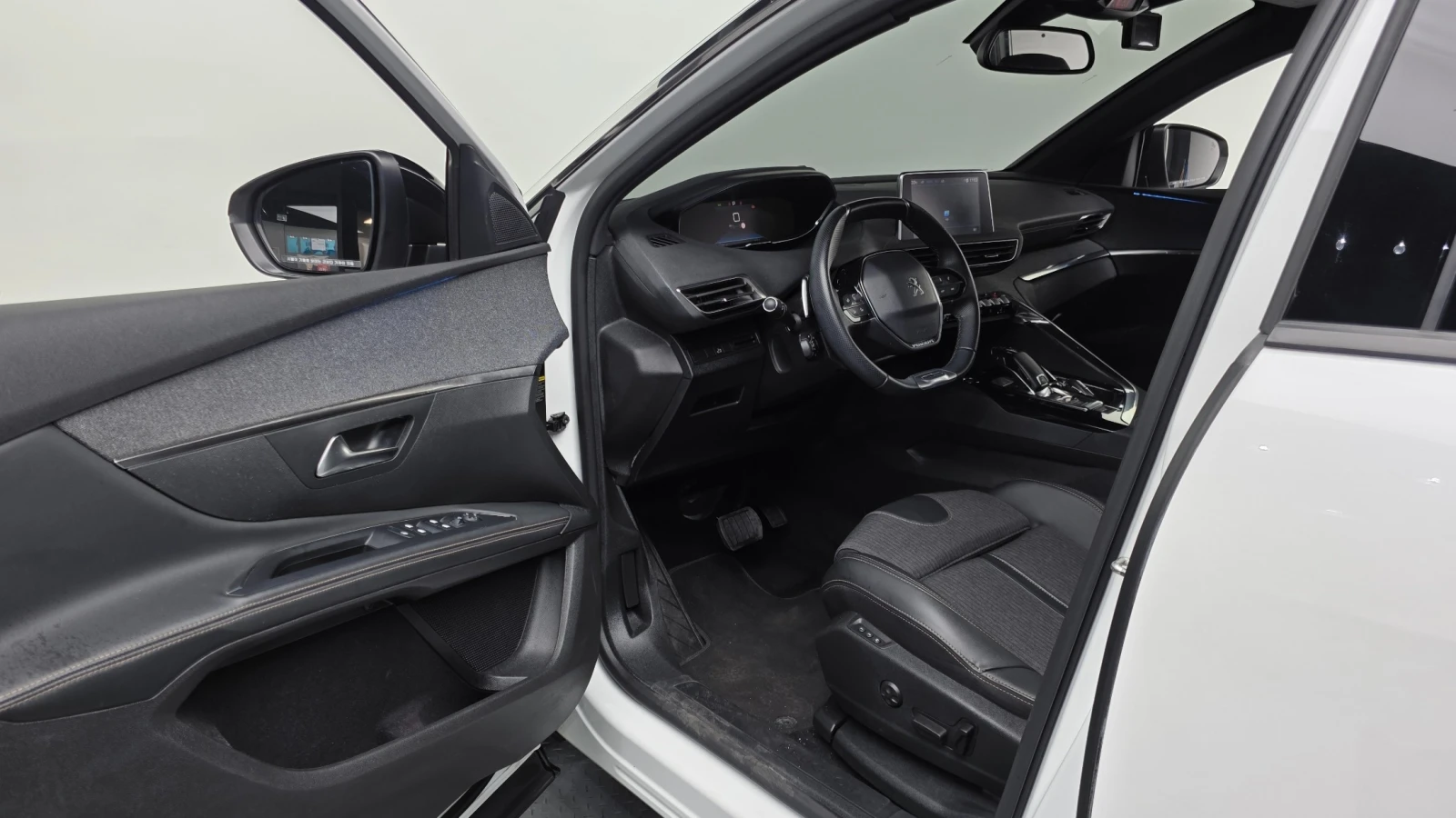 Peugeot 5008 1.5 BlueHdi | GT Line | Памет , снимка 6 - Автомобили и джипове - 55492441