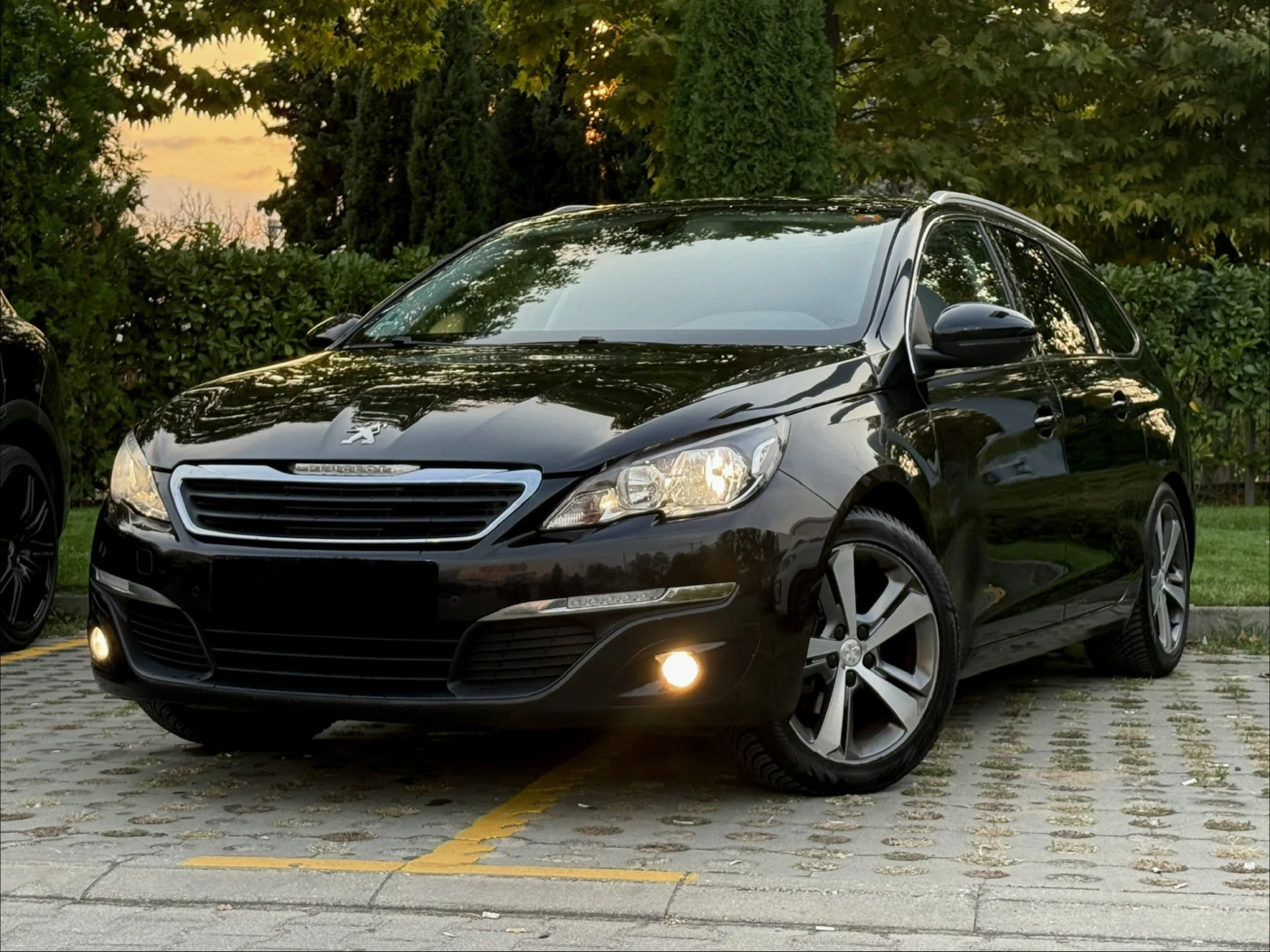 Peugeot 308 SW 1.2 Пано/Кожа