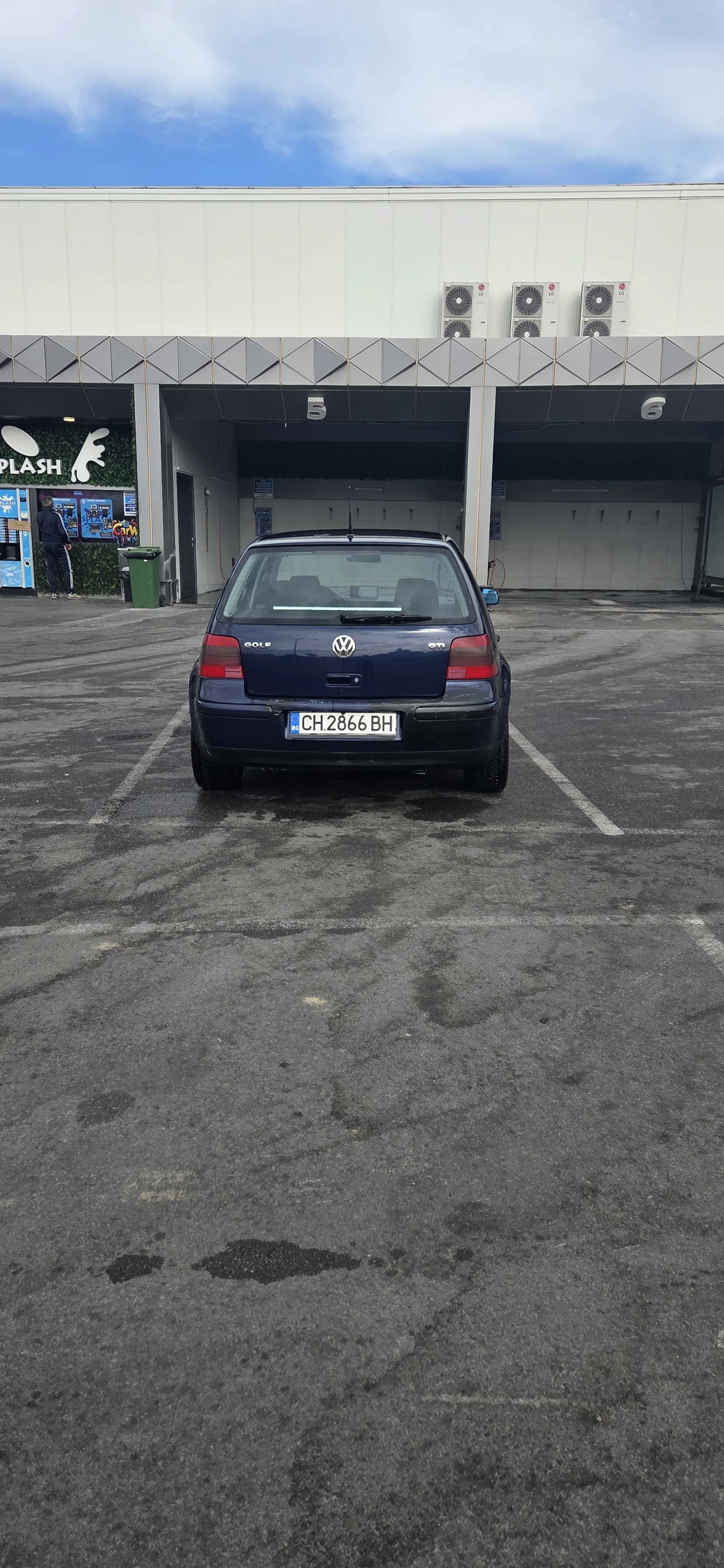 VW Golf GTI, снимка 8 - Автомобили и джипове - 56201343