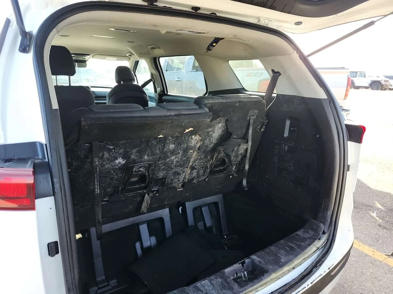 Kia Carnival * Fwd Lx * АВТОКРЕДИТ БЕЗ ПЪРВОНАЧАЛНА ВНОСКА* , снимка 14 - Автомобили и джипове - 56224729