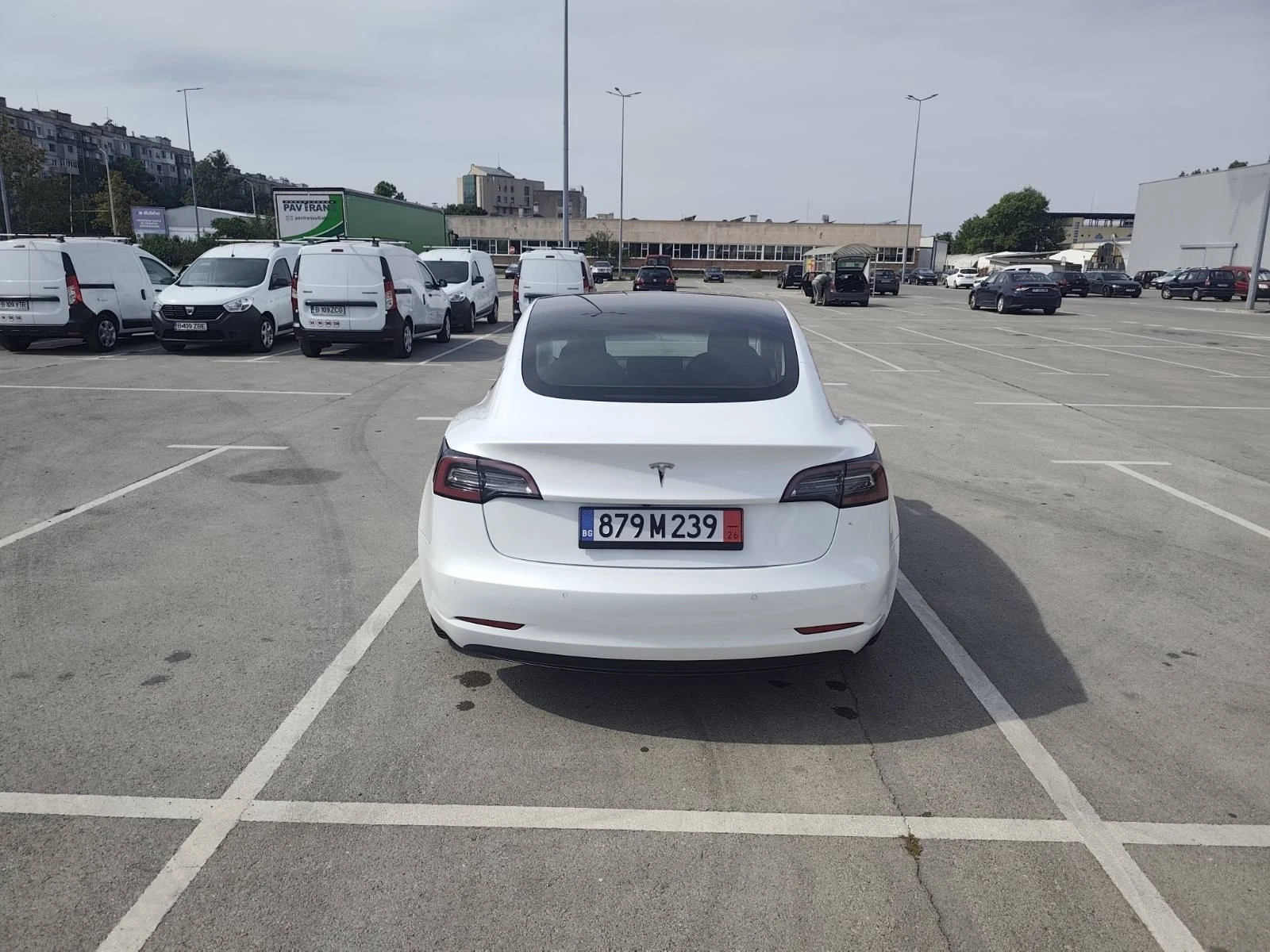 Tesla Model 3 Standart Range Plus, снимка 4 - Автомобили и джипове - 56409843