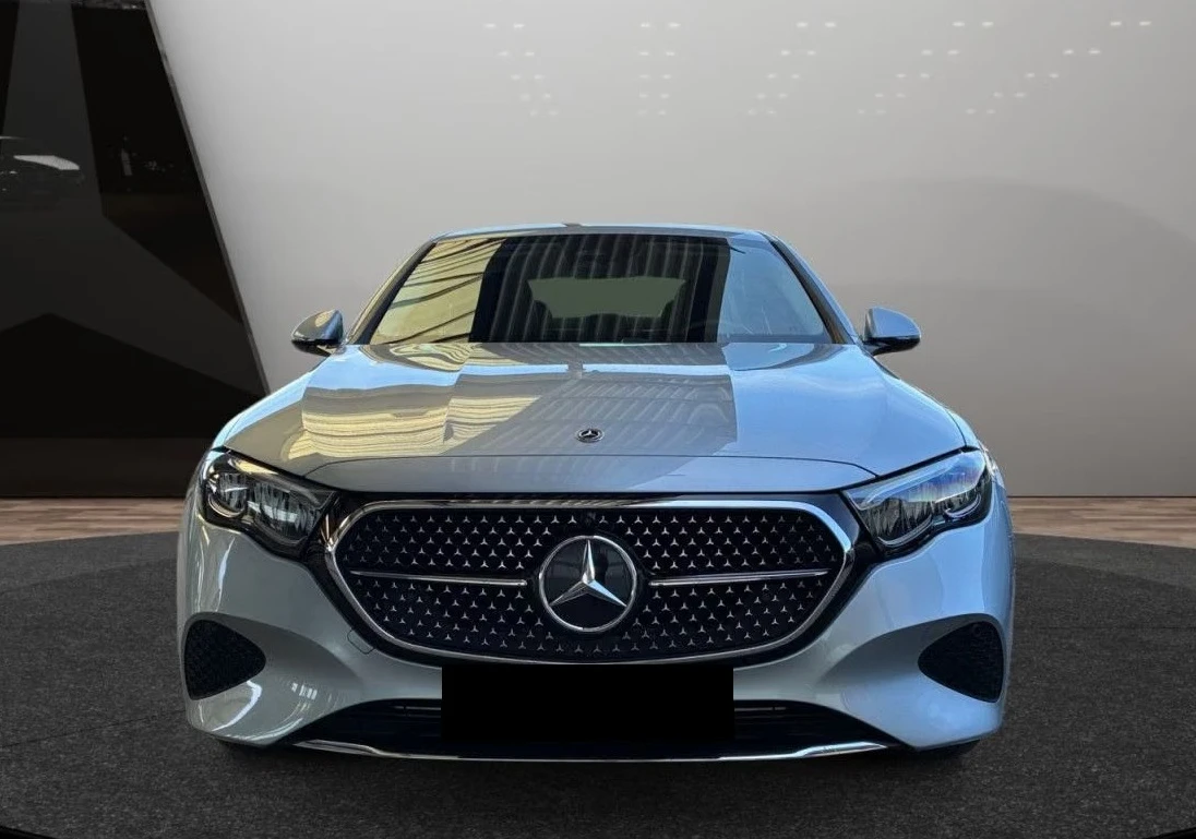 Mercedes-Benz E 300 e / 4-MATIC / AVANRGARDE / 360 / DISTRONIC / MBUX  | Mobile.bg � ����������� 2