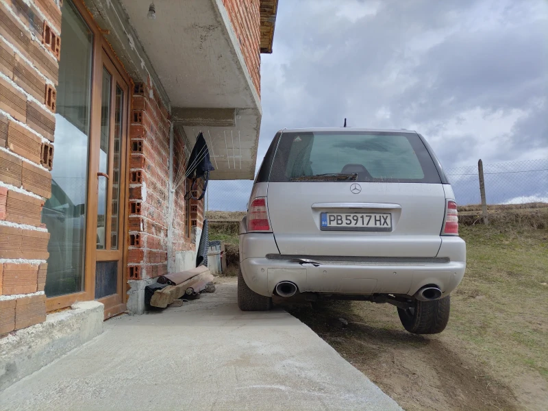 Mercedes-Benz ML 55 AMG 55AMG, снимка 4 - Автомобили и джипове - 48411679