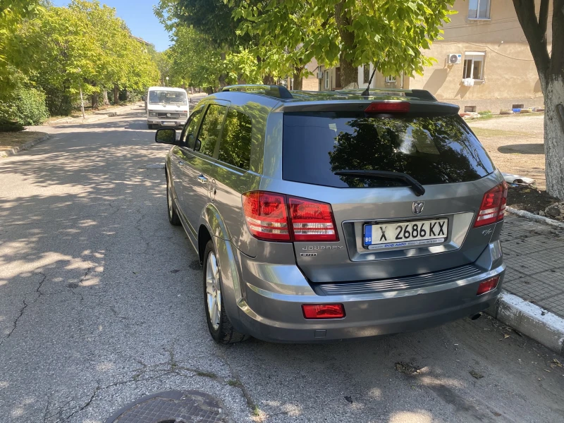 Dodge Journey 2.0 CRD, снимка 3 - Автомобили и джипове - 52277781