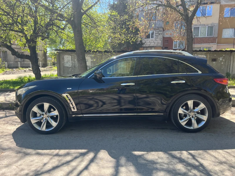 Infiniti Fx 30 FX30 D Premium S изпълнение - 24990 лв. - 40650441 | Car24.bg