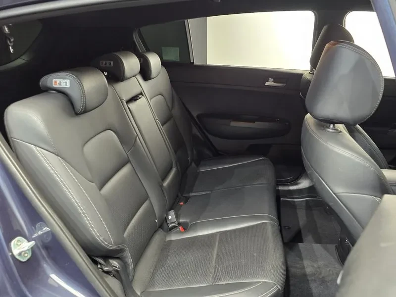 Kia Sportage The Bold Diesel 2.0 2Wd Prestige, снимка 11 - Автомобили и джипове - 55183933