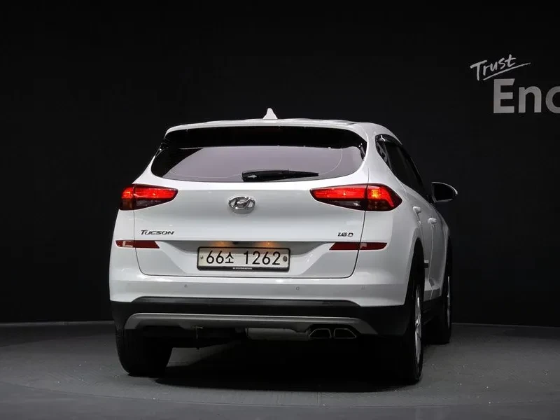 Hyundai Tucson 1.6 2Wd Smart, снимка 4 - Автомобили и джипове - 55919967