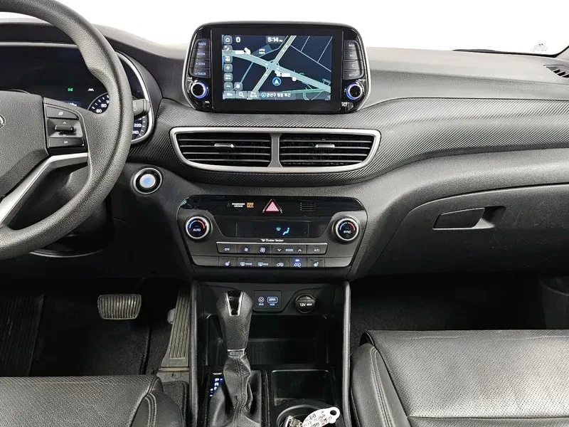Hyundai Tucson 1.6 2Wd Smart, снимка 14 - Автомобили и джипове - 55919967