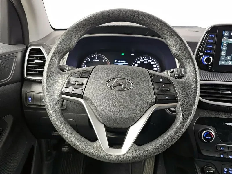 Hyundai Tucson 1.6 2Wd Smart, снимка 13 - Автомобили и джипове - 55919967