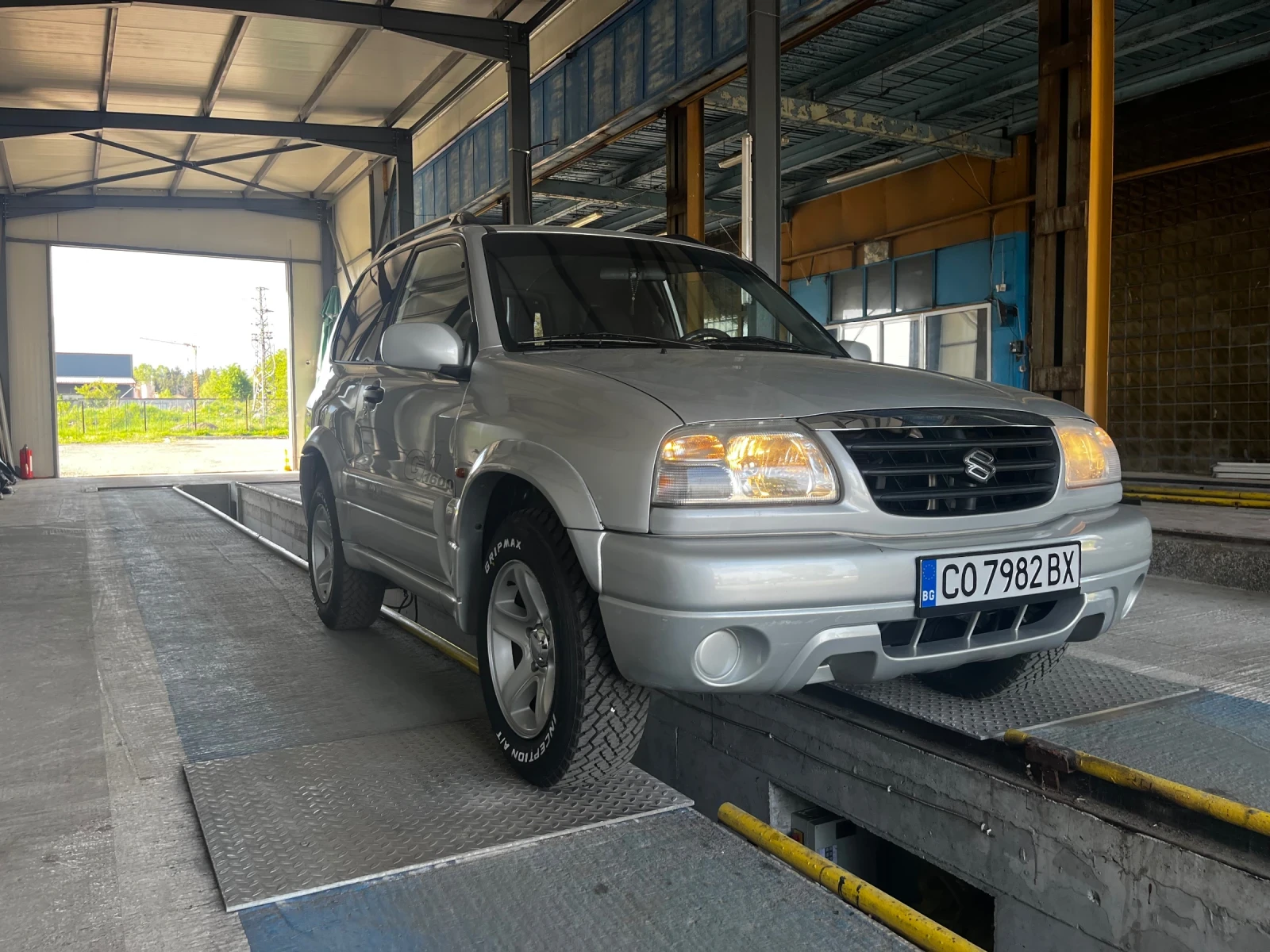 Suzuki Grand vitara 1.6 - изображение 4