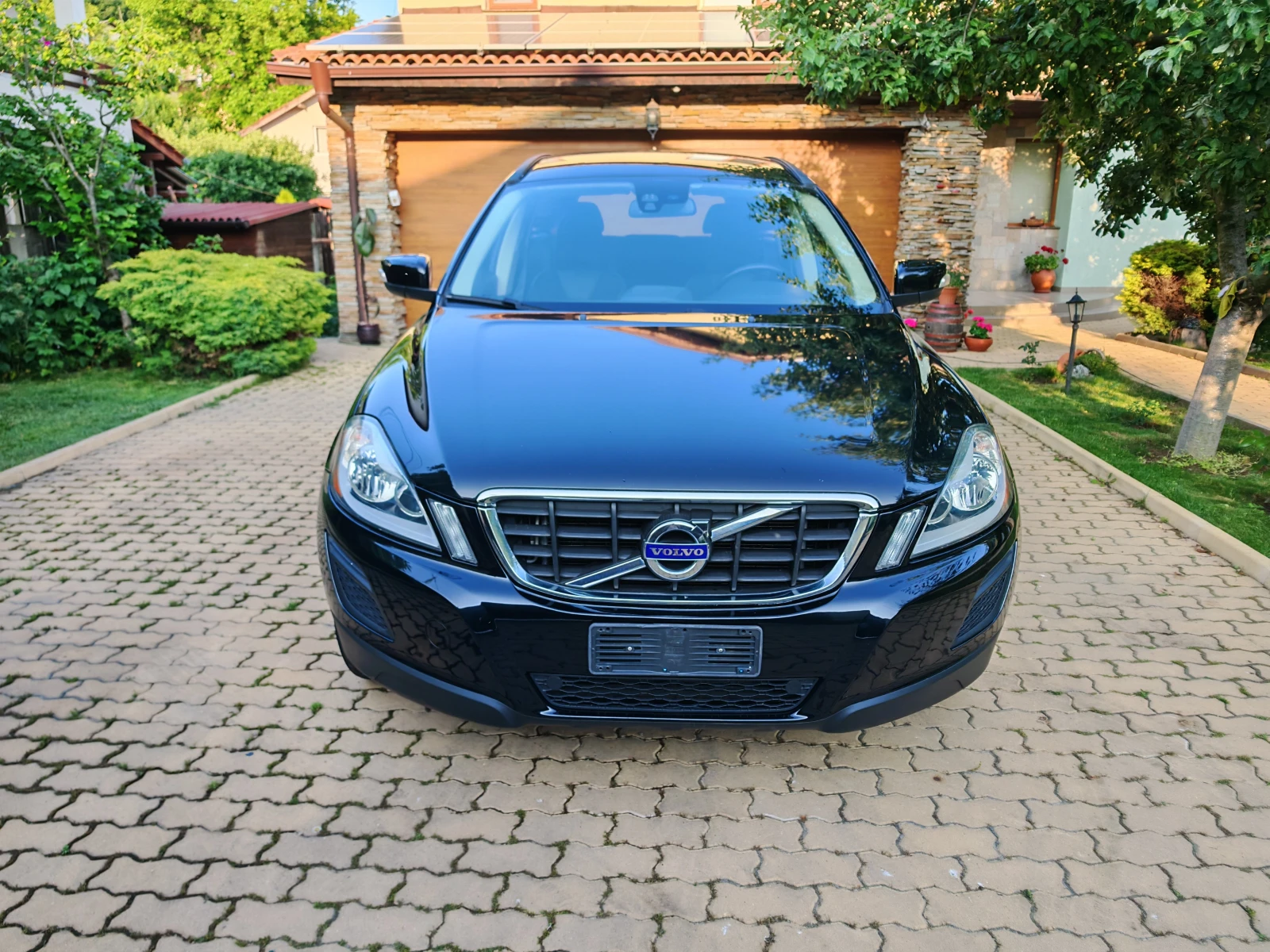 Volvo XC60 2.4-163к.с.-4х4-автомат - изображение 2