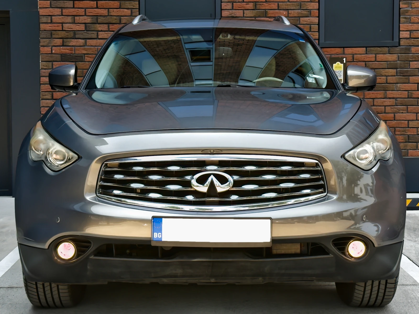 Infiniti Fx 35 35 V6 AWD - изображение 2