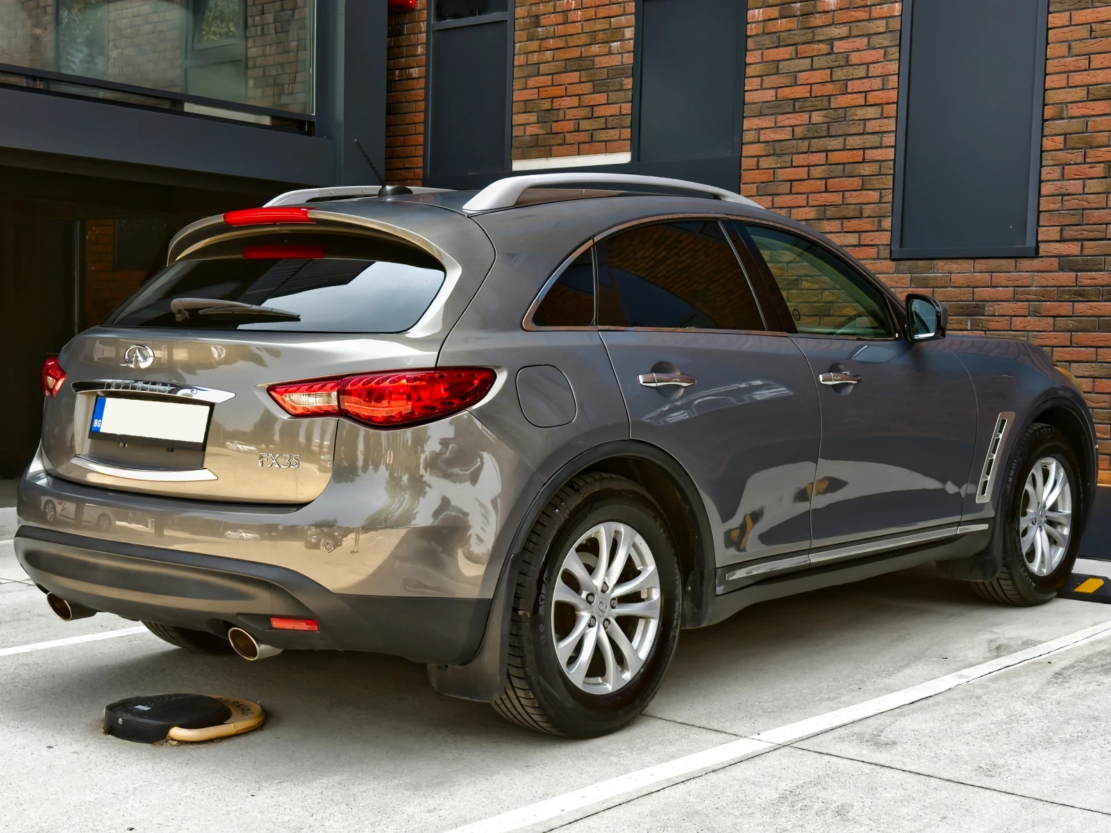 Infiniti Fx 35 35 V6 AWD - изображение 4