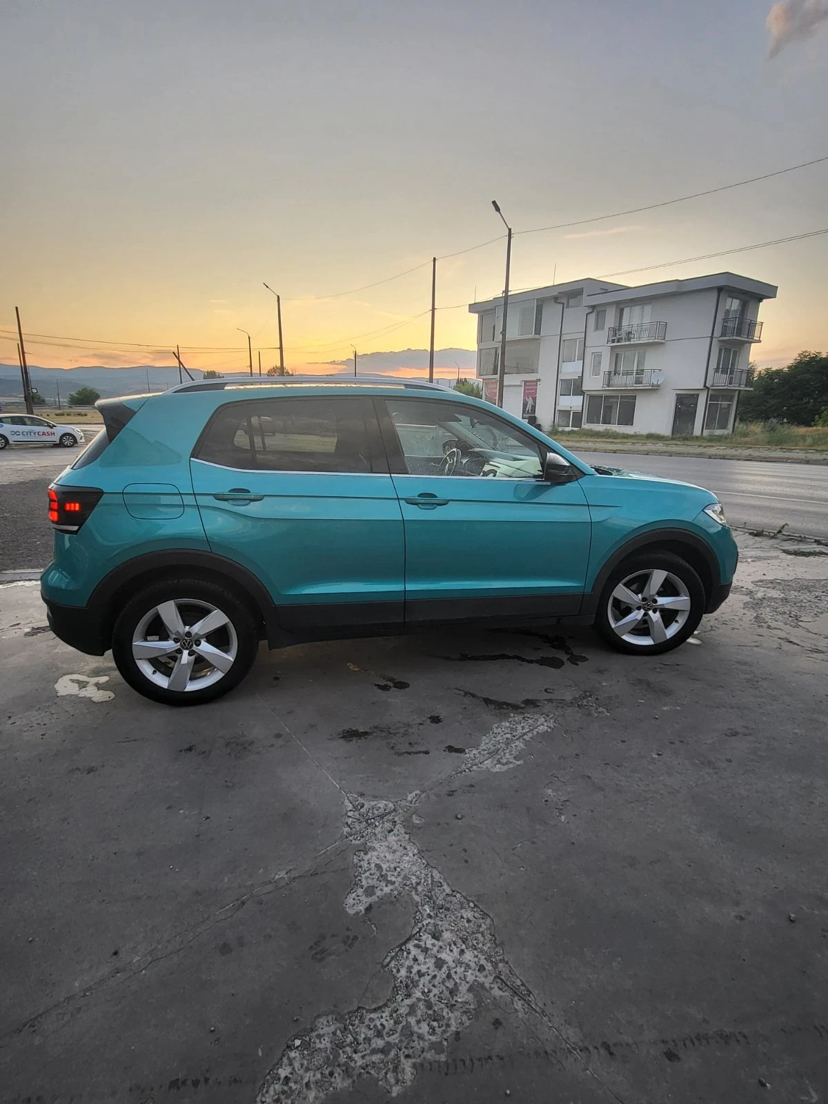 VW T-Cross 1.6 TDi - изображение 4