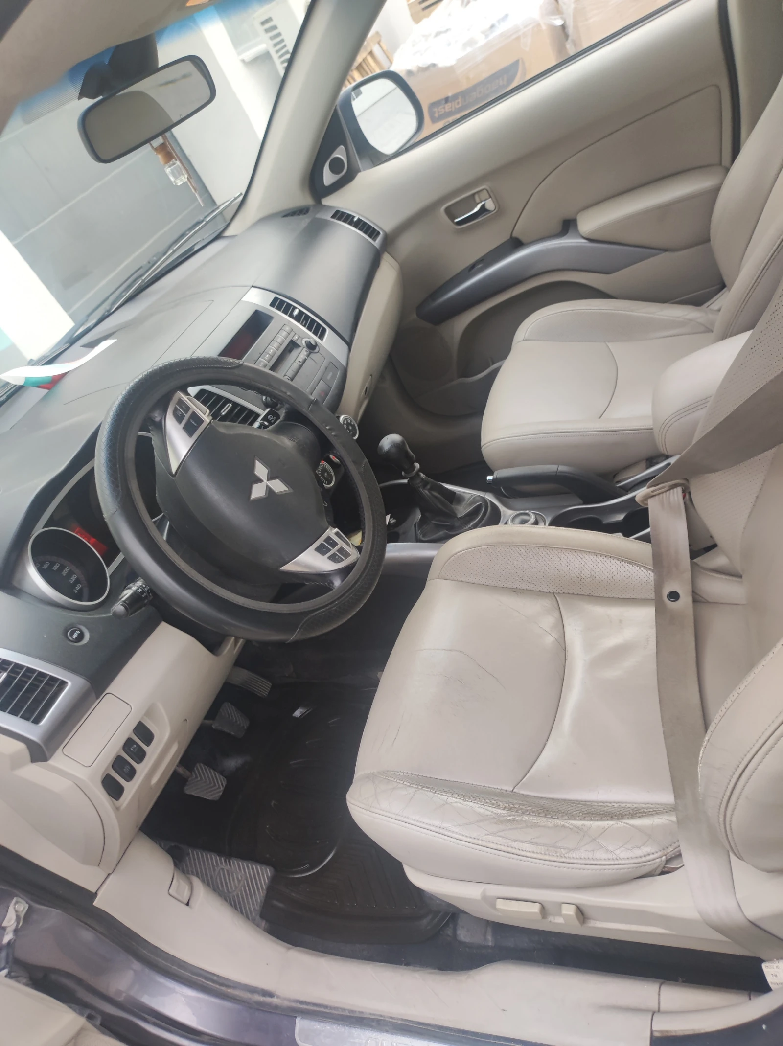 Mitsubishi Outlander  - изображение 8