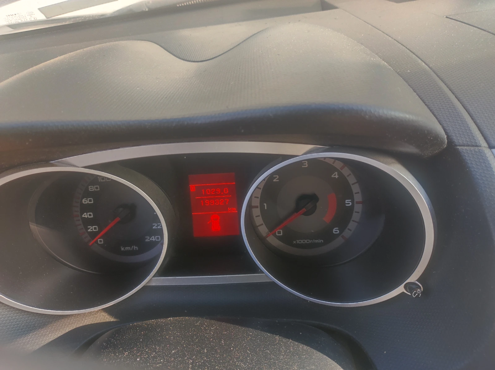 Mitsubishi Outlander  - изображение 6