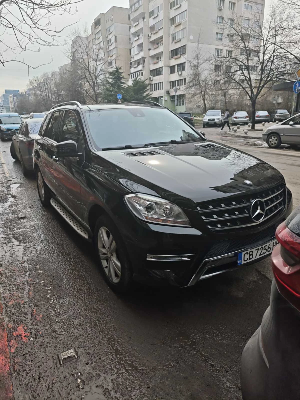 Mercedes-Benz ML 350 ПРУЖИНИ, PANO, HARMAN, AMG, ЛИЗИНГ, KEYLESS GO, F1, снимка 2 - Автомобили и джипове - 53798188