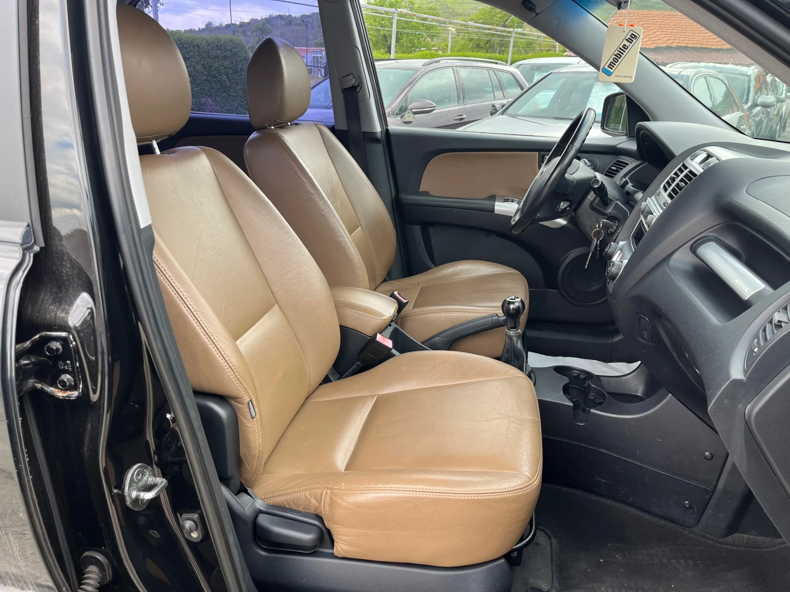 Kia Sportage 2.0i 4WD, снимка 14 - Автомобили и джипове - 54391405