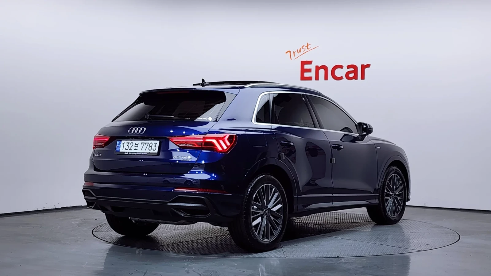 Audi Q3 40TFSI Premium , снимка 2 - Автомобили и джипове - 54697430