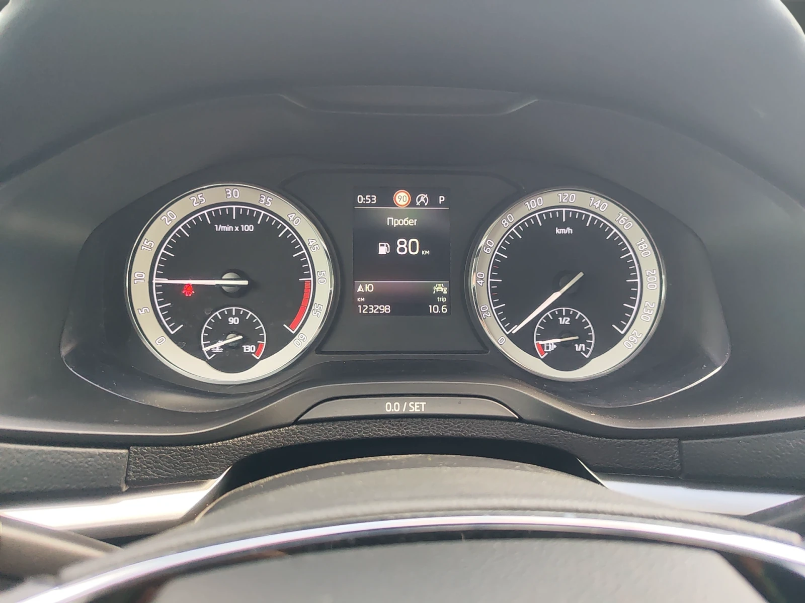 Skoda Karoq 2, 0 TDI/115 к.с./7DSG, снимка 9 - Автомобили и джипове - 55153040