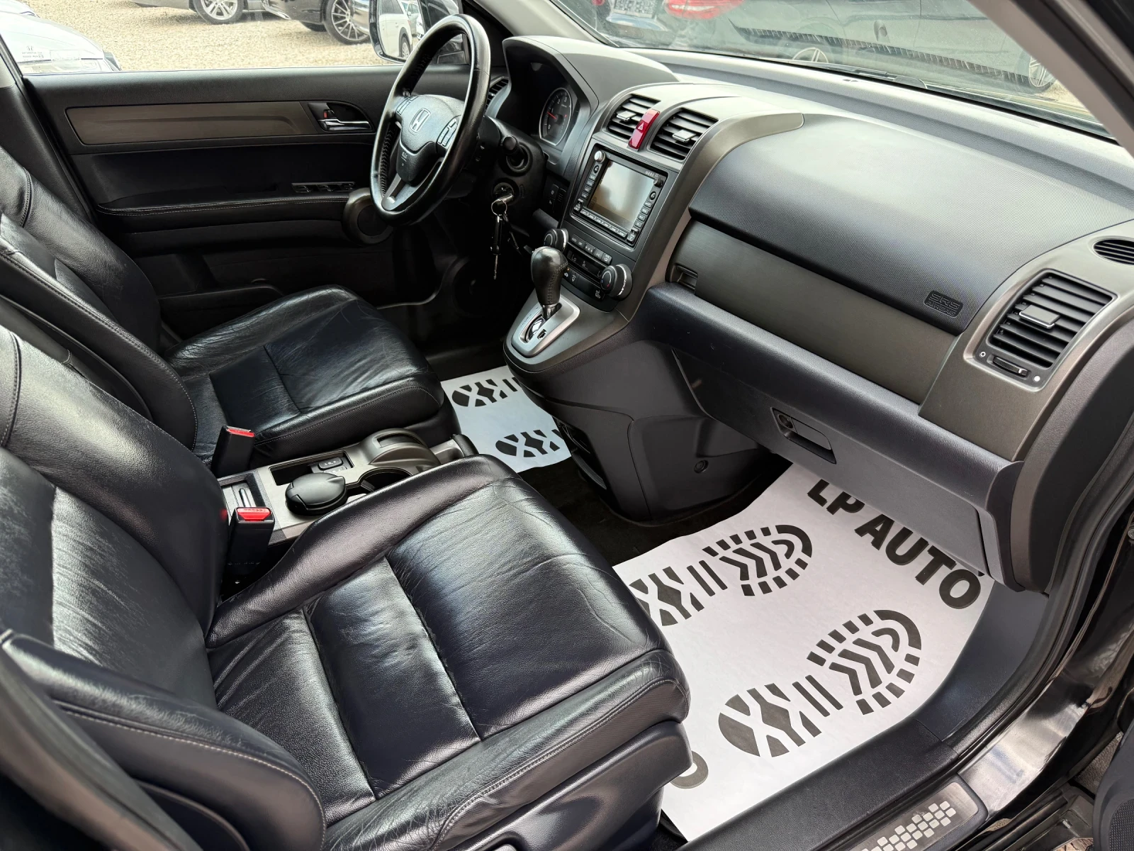 Honda Cr-v 2.2d* 150k.c* АВТОМАТ* КОЖА* ПОДГРЕВ* НАВИ* ИТАЛИЯ, снимка 10 - Автомобили и джипове - 55603068