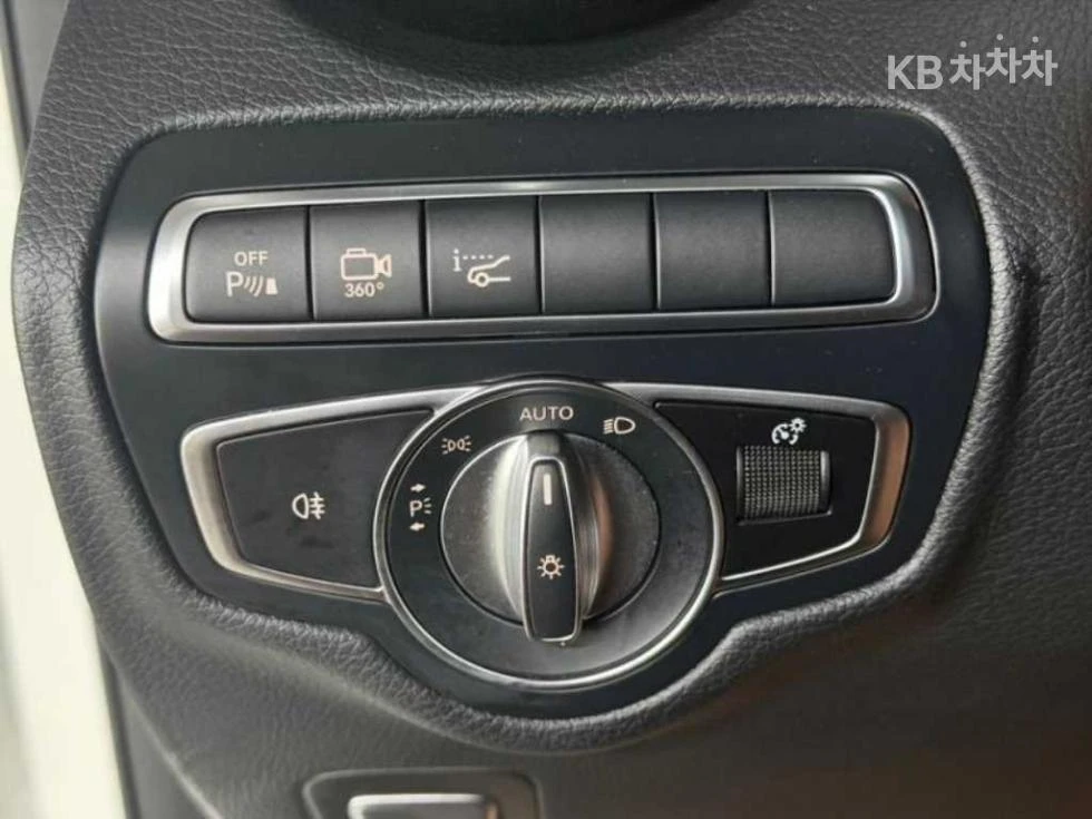 Mercedes-Benz GLC 43 AMG COUPE FULL MAX * КРАЙНА ЦЕНА* , снимка 14 - Автомобили и джипове - 55940583