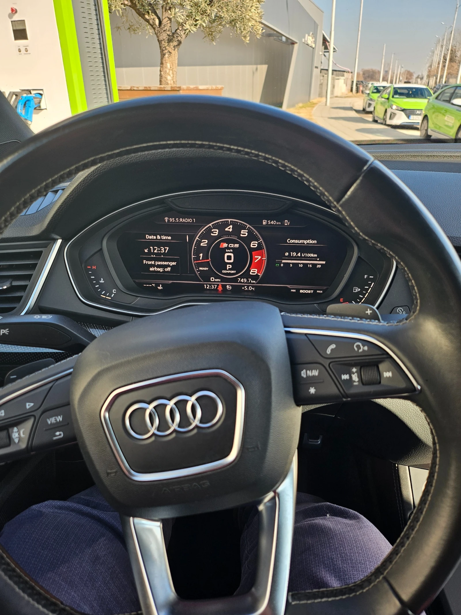 Audi SQ5 3.0 TFSI quattro 354 к.с. | B&O | Панорам, снимка 7 - Автомобили и джипове - 56208624