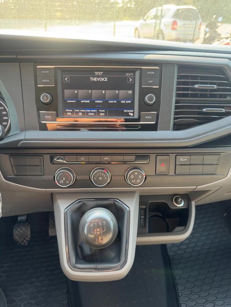 VW Transporter, снимка 11 - Бусове и автобуси - 51004322