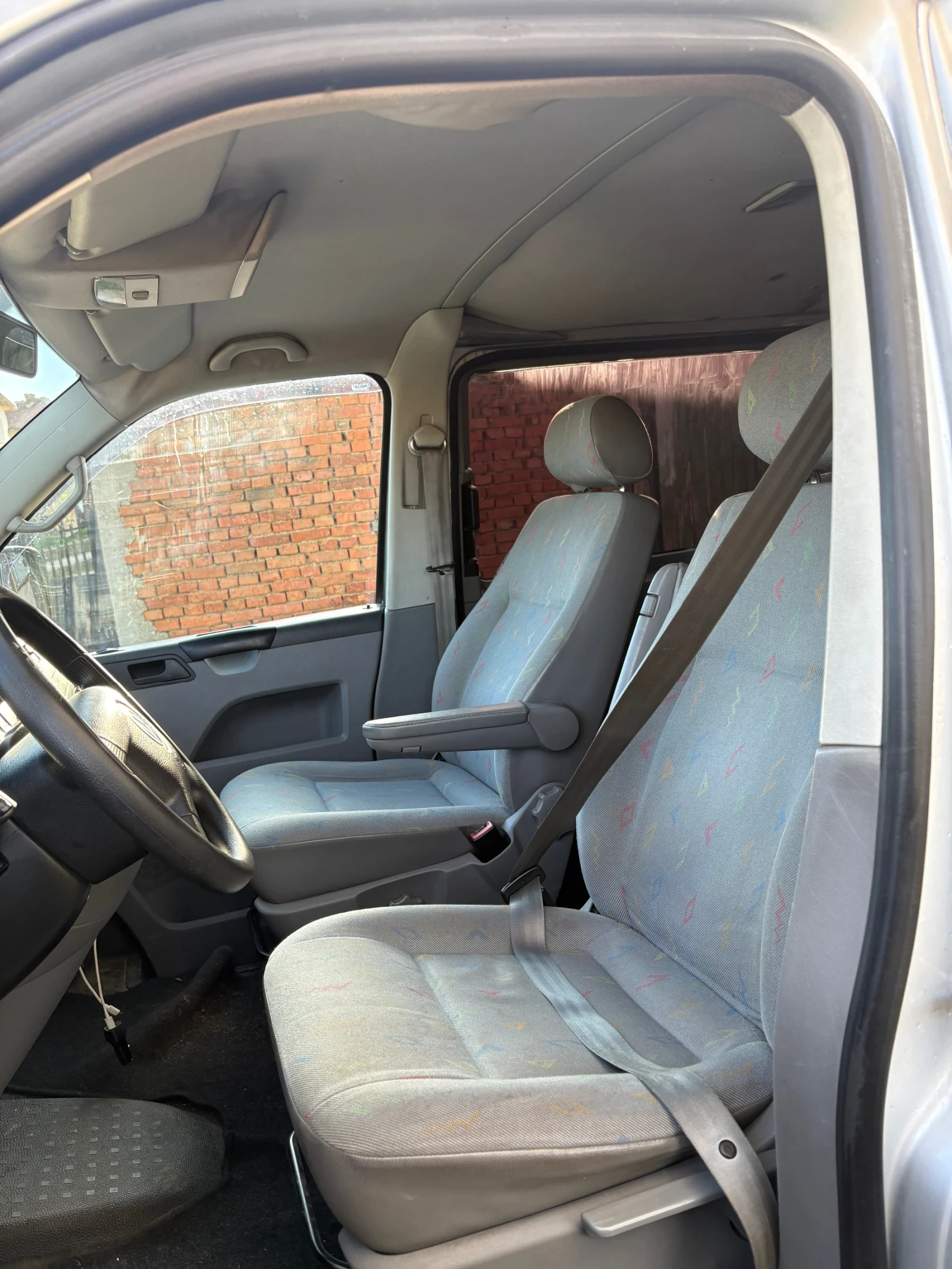 VW T5 Нов внос регистриран!! 2.5ТДИ 131кс., снимка 10 - Бусове и автобуси - 54215522