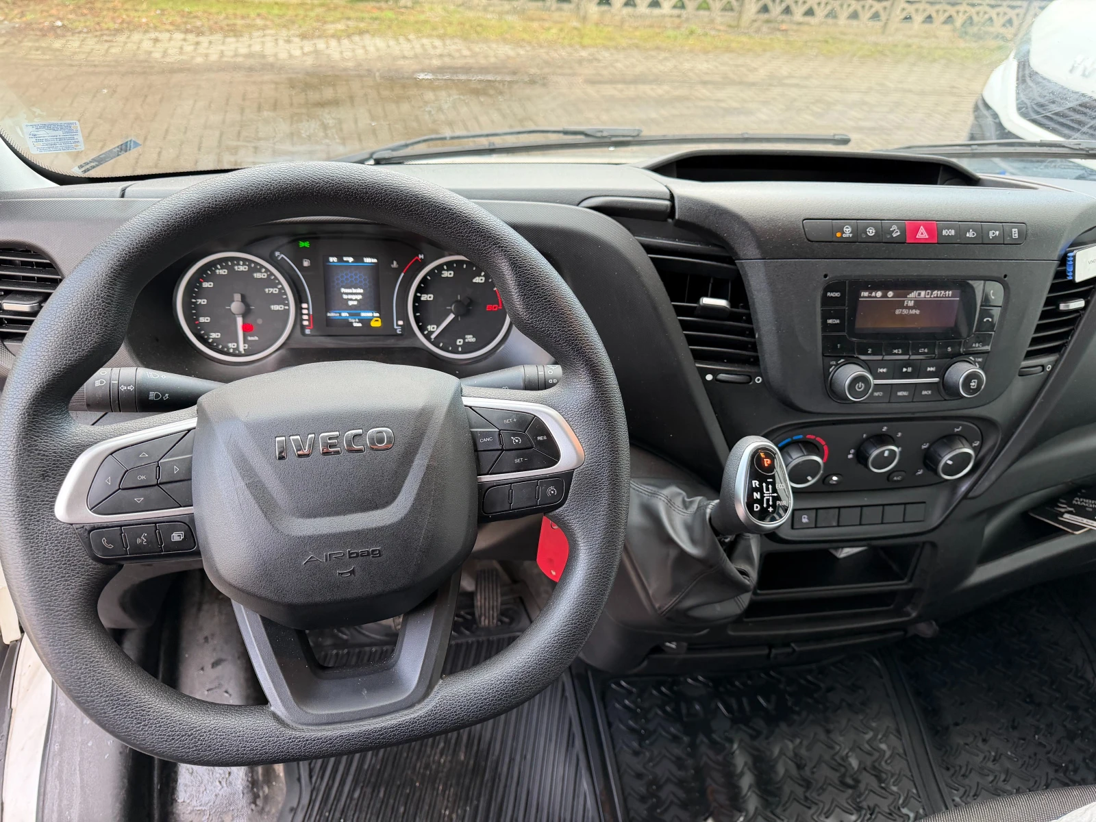 Iveco 35S18 L4H2 | Mobile.bg � ����������� 4