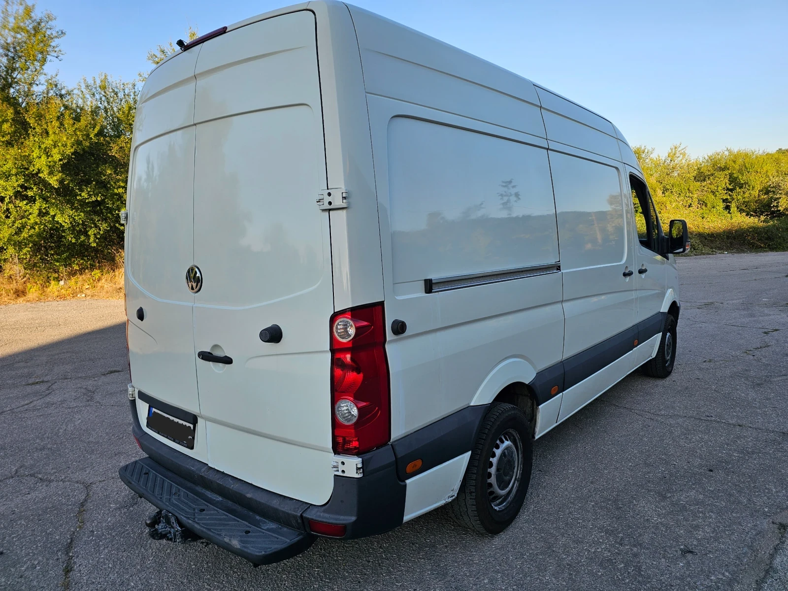 VW Crafter 2.5 Tdi , снимка 4 - Бусове и автобуси - 56010544