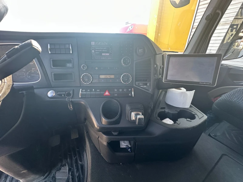 Mercedes-Benz Actros, снимка 15 - Камиони - 49585978