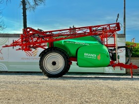Пръскачка Brandi Premium 3000l, снимка 10 - Селскостопанска техника - 36176167