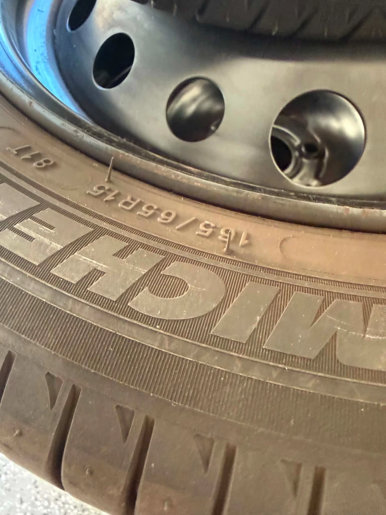 Гуми с джанти Michelin 165/60R15, снимка 3 - Гуми и джанти - 55693781