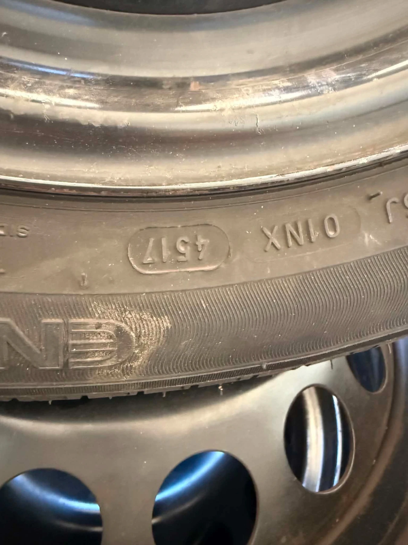 Гуми с джанти Michelin 165/60R15, снимка 5 - Гуми и джанти - 55693781