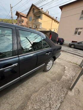 Mercedes-Benz E 220, снимка 6