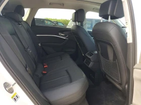 Audi E-Tron Premium Plus quattro, снимка 11