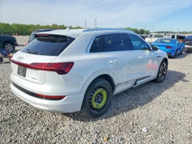 Audi E-Tron Premium Plus quattro, снимка 3