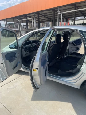 Citroen Xsara picasso 1.6 HDI KLIMATIK, снимка 9