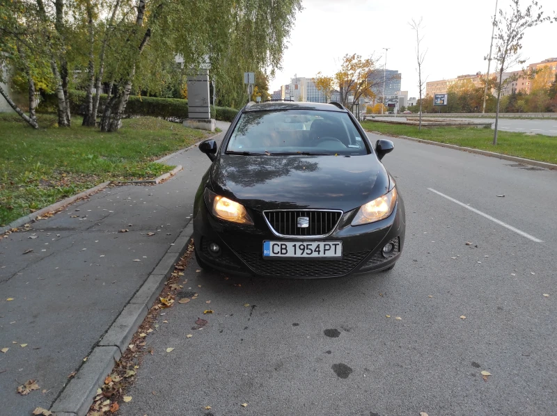 Seat Ibiza 1.4 i * клима* , снимка 2 - Автомобили и джипове - 47565898